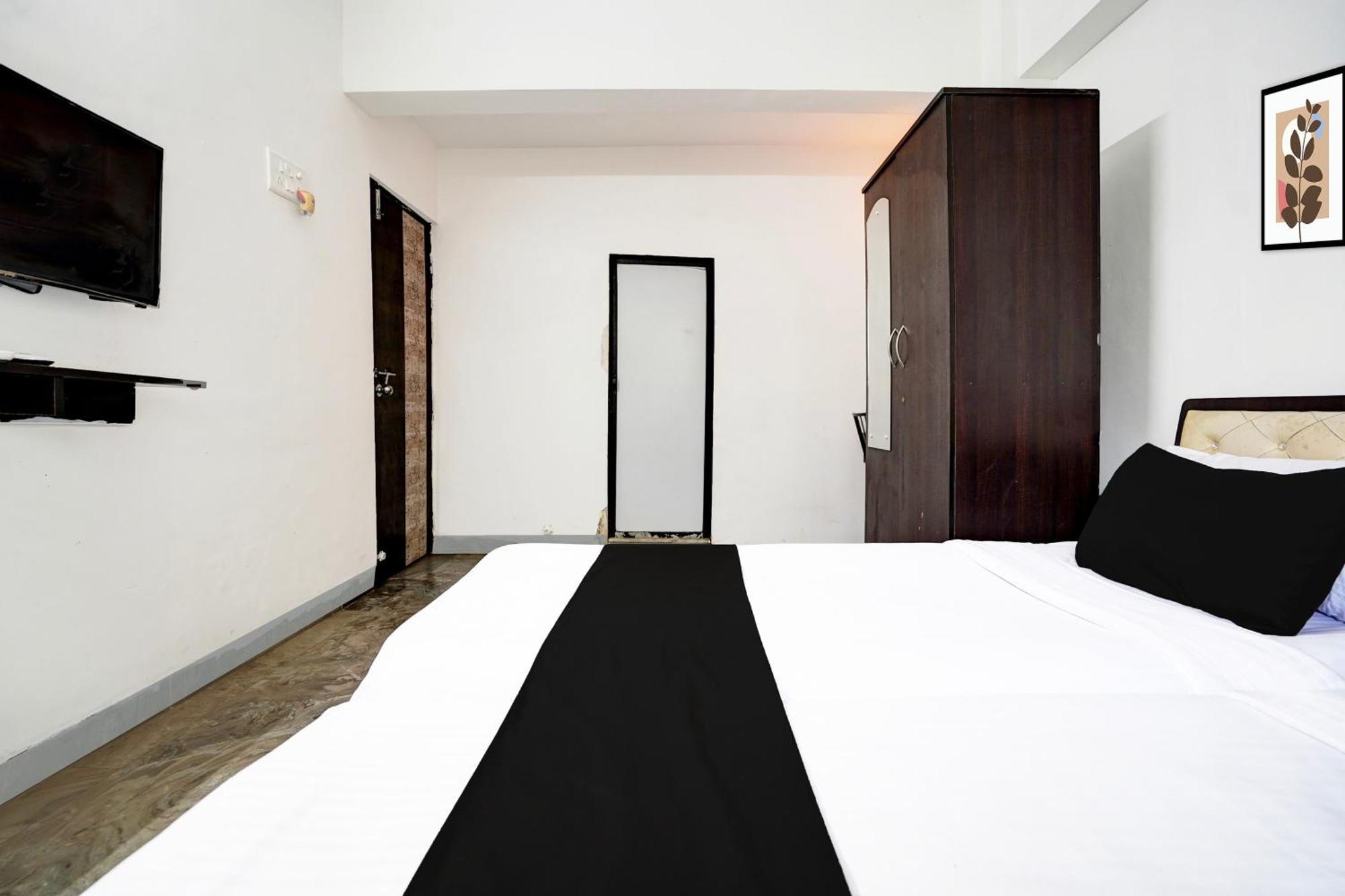 Super Hotel O Deluxe United Corporate Home Наві-Мумбаї Екстер'єр фото